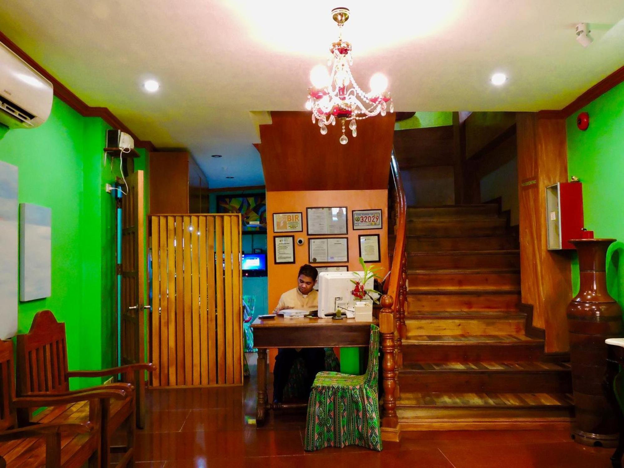 Tinhat Halal حلال Certified Boutique Hotel And Restaurant Davao City Dış mekan fotoğraf
