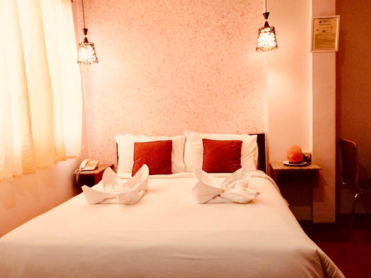 Tinhat Halal حلال Certified Boutique Hotel And Restaurant Davao City Dış mekan fotoğraf